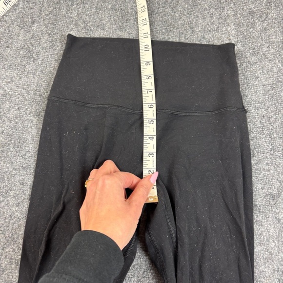 LULULEMON Women’s Black 25” Athletic Leggings High Waist size: 4 - Picture 6 of 8